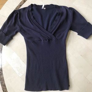 Outlooks navy blue top